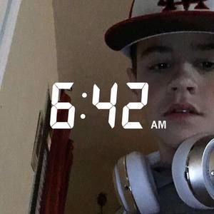 Meet your Posher, Derrick